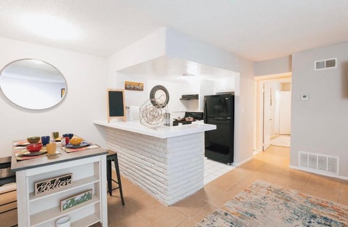 Woodland Heights Apartment | Enticing 1Br Apartment in the heart of the heights