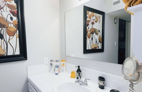 Woodland Heights Apartment | Enticing 1BR Apt in the heart of the Heights