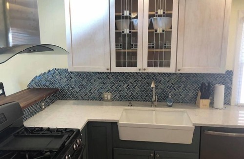 Springfield Apartment | Entire apartment close to downtown - 2 Queen beds
