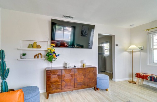 Near North Valley House | Entire Duplex | Hot Tubs + Fire Pit | Sleeps 12