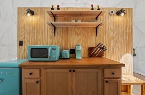Gober RV Rental | Entire Glamping Eco-Retreat Tranquil Stargazing