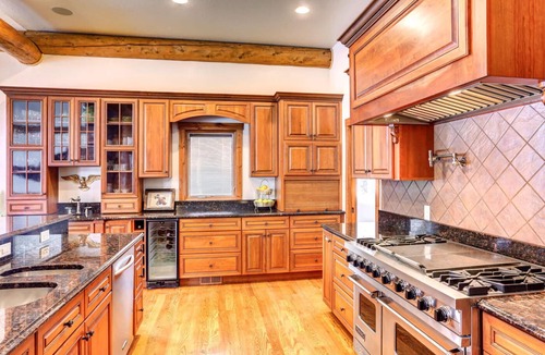 Nemo Villa | Epic Nemo Lodge - Large Group Escape in the Heart of the Black Hills