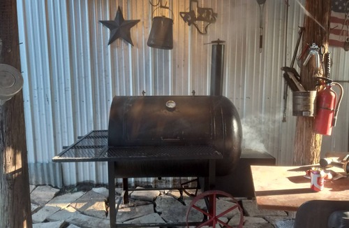 Centralia Cabin | Escape the city life and relax in the piney woods of east Texas.