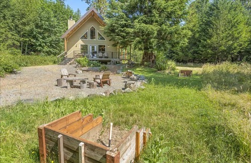 Randle House | Escape the Tech-connected at Relaxing Elk Meadows