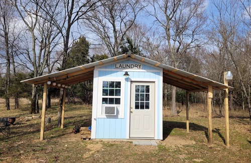 Whitesboro Cabin | Escape To Nature’s Embrace: Uncle Joe's Creek Retreat - Click's Cabin