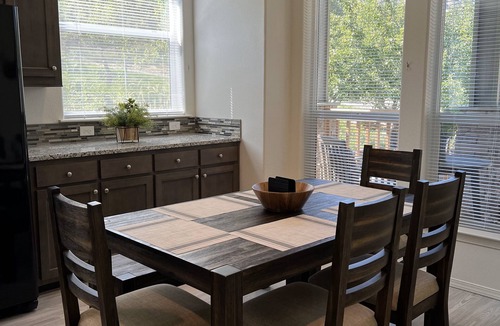Chelan Cottage | Escape to Tranquility: Book Your Perfect Chelan Getaway, Minutes from StateParks