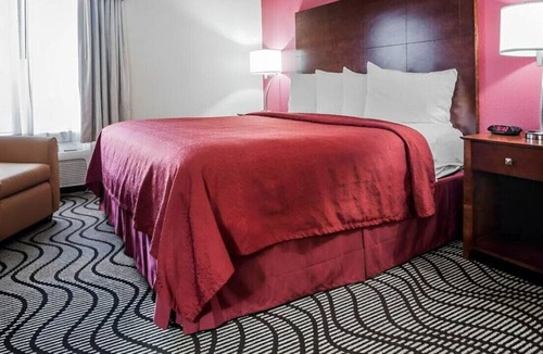Altoona House | Escape to Your Own Oasis in Our Comfortable Room!