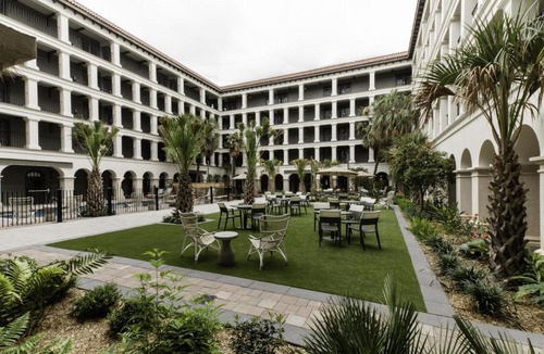 Crownhill Park Hotel | Estancia del Norte San Antonio, A Tapestry Hotel by Hilton