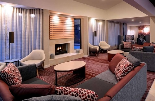 Waldron Hotel | Excellent Pick! Pet-friendly Accommodation, with Airport Shuttle Service!