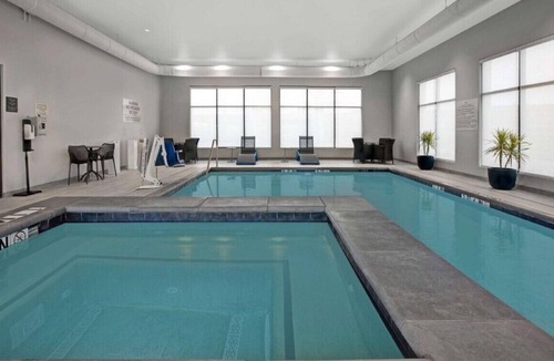 Farmers Branch House | Exceptionally Comfortable Rm w/ Great Amenities!