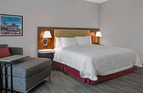 Farmers Branch House | Exceptionally Comfortable Rm w/ Great Amenities!