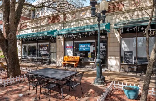 DeBaliviere Place Apartment | Exciting, alluring and welcoming space! Home Away from Home!