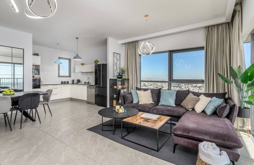 Nachlaot Apartment | Exclusive Panoramic Savyon View