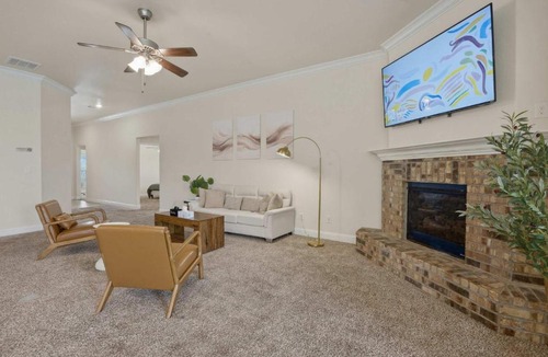 Midland House | Executive Corporate Retreat RL Work-Friendly