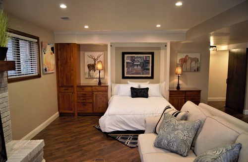Ken Caryl Ranch Plains House | Executive Fully Furnished 1000+ sf 1 Bedroom Garden Level Guest Unit