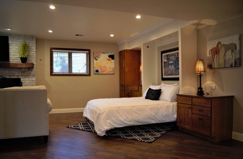 Ken Caryl Ranch Plains House | Executive Fully Furnished 1000+ sf 1 Bedroom Garden Level Guest Unit