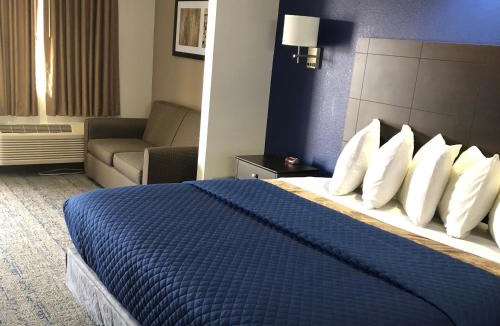 Joaquin Hotel | Executive Inn and Suites Joaquin