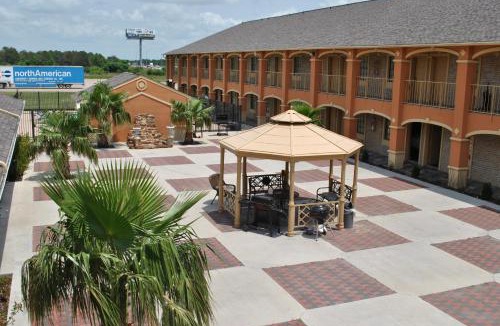 Brookshire Hotel | Executive Inn Brookshire