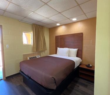 West San Antonio Hotel | Executive Inn & Suites Near Lackland AFB