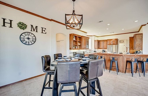 Cedar Hill Villa | ★Executive Lakeside Estate★ Pool, Home w/o Appt