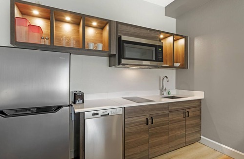 Montbello Hotel | Executive Residency By Best Western Denver East