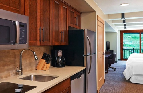 Steamboat Springs Resort | Experience Mountain Magic - Sheraton Steamboat Resort Villas–Studio Mountainside