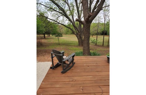 Buffalo Gap House | EXPERIENCE the GAP. in all of its shaded glory