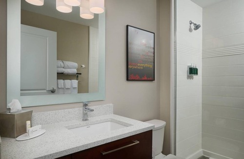Lake Worth Hotel | Explore Fort Worth from a Stylish King Suite | Marion Sansom Park - 1.3 miles