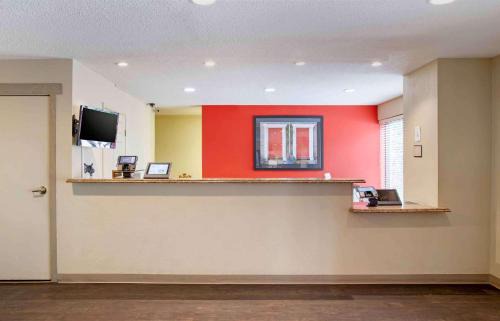 US 290 Hotel | Extended Stay America Suites - Houston - Northwest - Hwy 290 - Hollister