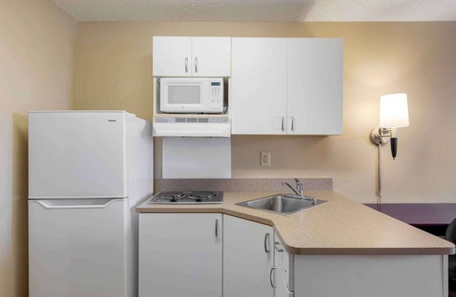 Park Central Hotel | Extended Stay America Suites Dallas Greenville Avenue