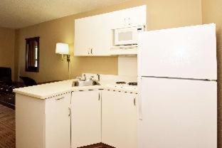 Central Oklahoma City Hotel | Extended Stay America Suites - Oklahoma City - NW Expressway