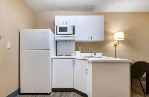 Overland Park Hotel | Extended Stay America Suites Kansas City Overland Park Quivi