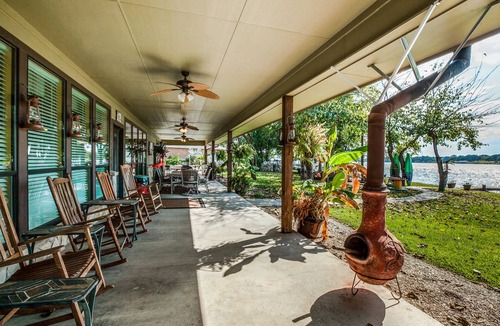 Granbury House | Fabulous "House of Sunsets" on Main Body Water at Beautiful Lake Granbury