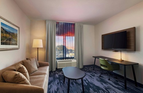 Uptown Hotel | Fairfield By Marriott Inn & Suites Albuquerque Uptown