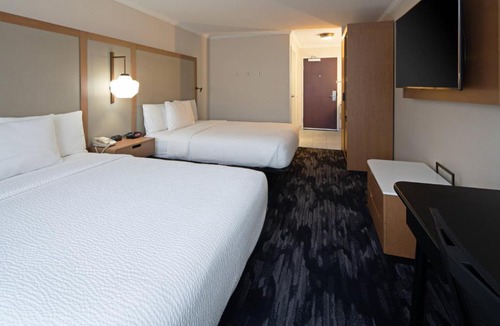 SeaTac Hotel | Fairfield by Marriott Inn & Suites Seattle Sea-Tac Airport