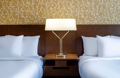 Heather Gardens Hotel | Fairfield Inn and Suites by Marriott Denver Aurora/Medical Center