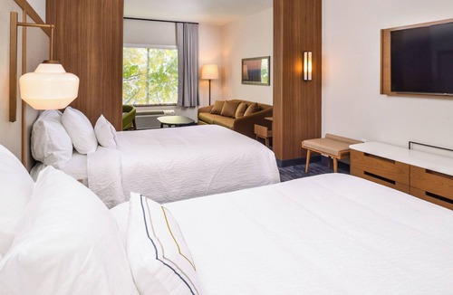 Fort Worth Hotel | Fairfield Inn & Suites by Marriott Fort Worth Southwest at Cityview