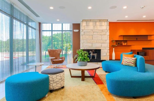 Decatur Hotel | Fairfield Inn & Suites by Marriott Decatur at Decatur Conference Center