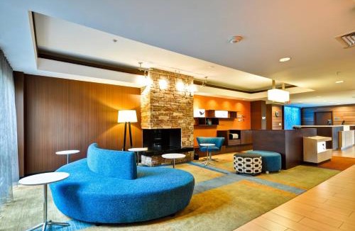 Dallas Design District Hotel | Fairfield Inn & Suites Dallas Medical/Market Center