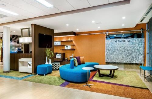 Van Hotel | Fairfield Inn & Suites Van Canton Area