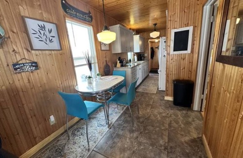Orleans House | FamFriendly|Full Kitchen|Near Big Spirit Lake