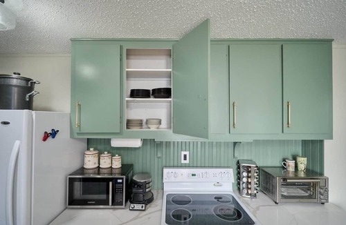 Torrington House | Family 5BR Retreat Sleeps 11 by College, Hospital