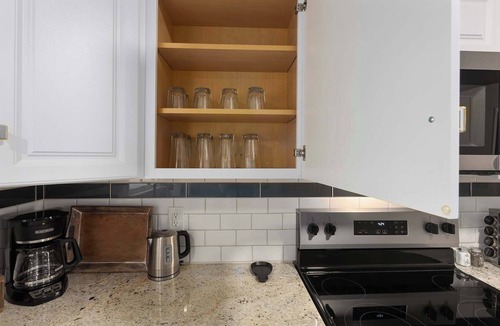 Shawnee House | Family Fave, Sleeps 12 w/King Beds,Shuffleboard