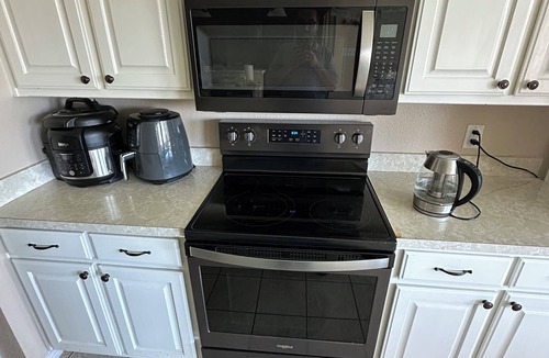 Hollow Hills House | Family-Friendly 4BR Home Near AT&T Stadium