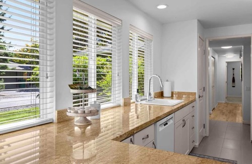 Mercer Island House | Family Friendly Home with easy access to downtown