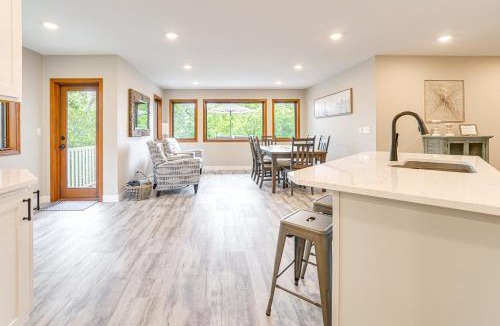 Yankton House | Family-Friendly ‘Lakeview Cottage’ w/Deck & View