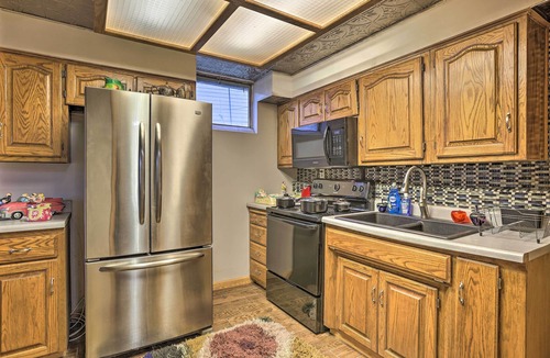 South Central Omaha House | Family-Friendly Omaha Oasis ~ 10 Mi to Dtwn!