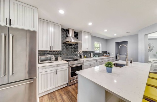 Northeast Carrollton House | Family-friendly, Remote work, Near Highways, King bed, Grill, Games, Foosball