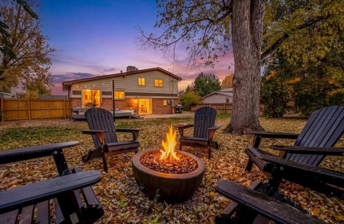 Lamar Heights Area House | Family Friendly Retreat with Game Room Huge Yard
