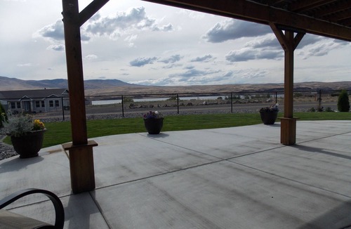 Desert Aire House | Family friendly river view property next 2 golf/pool/river/fishing/tranquility!